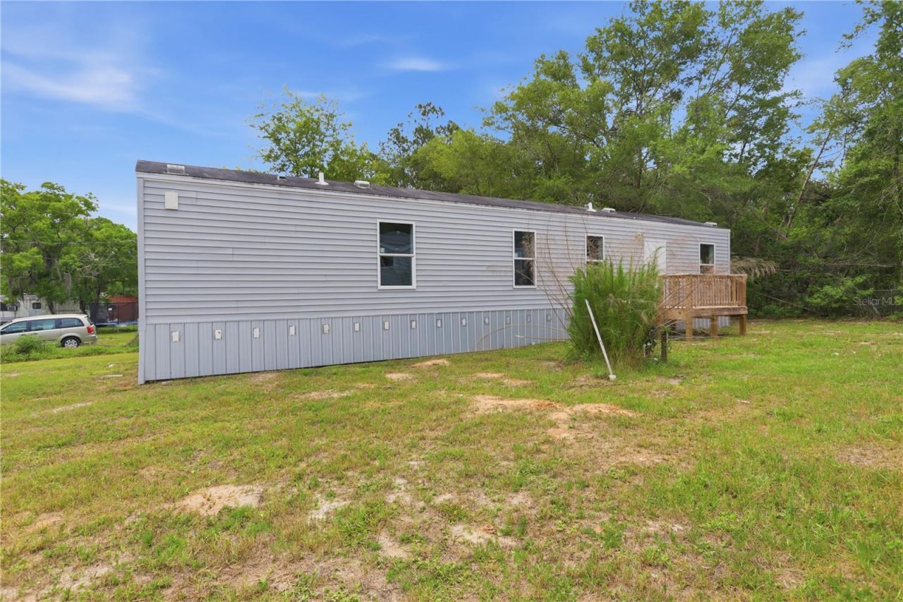 654 June Terrace , Deland, FL 32724 Main Photo