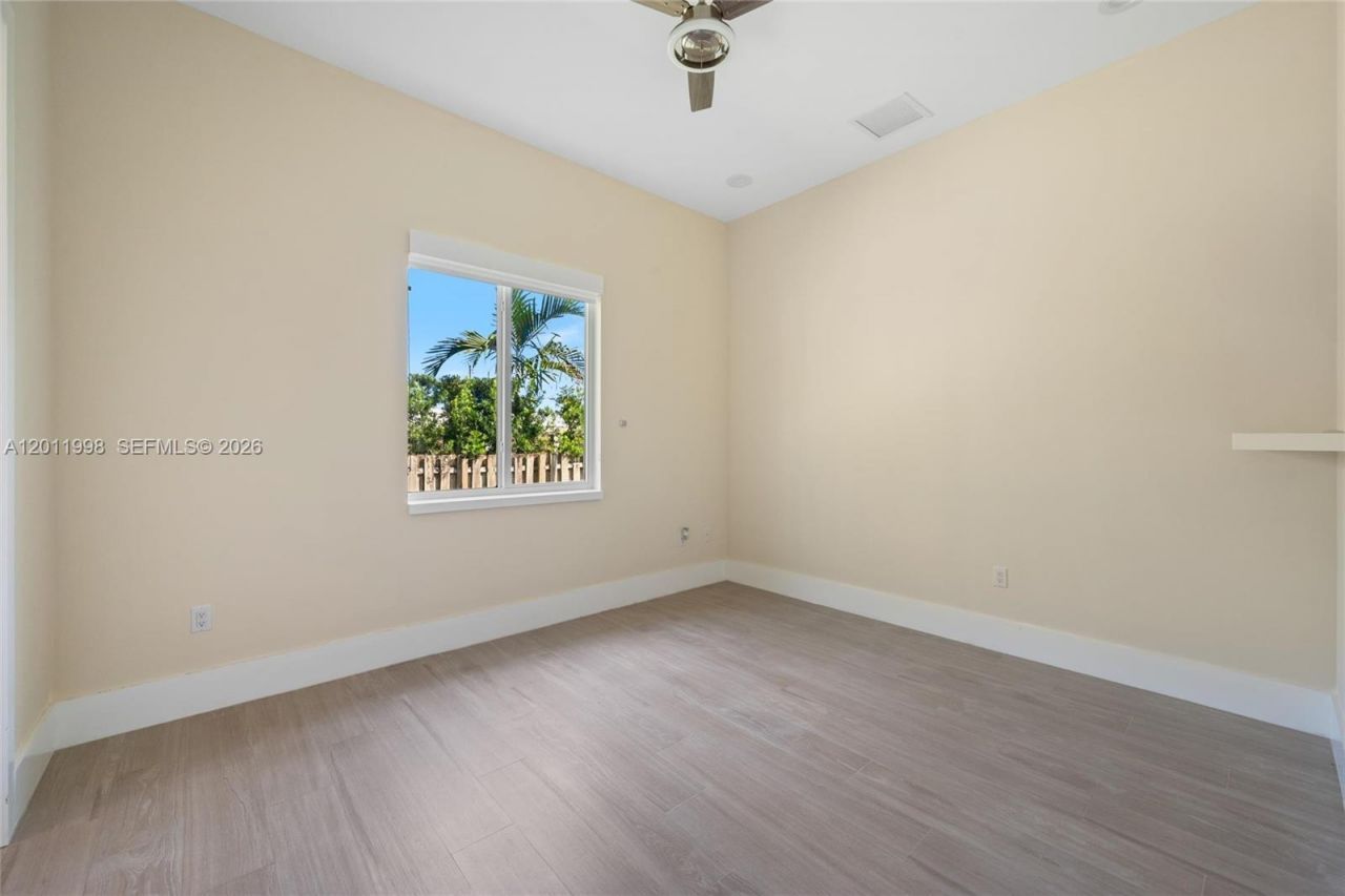 10703 SW 84th Ave , Miami, FL 33156 Photo