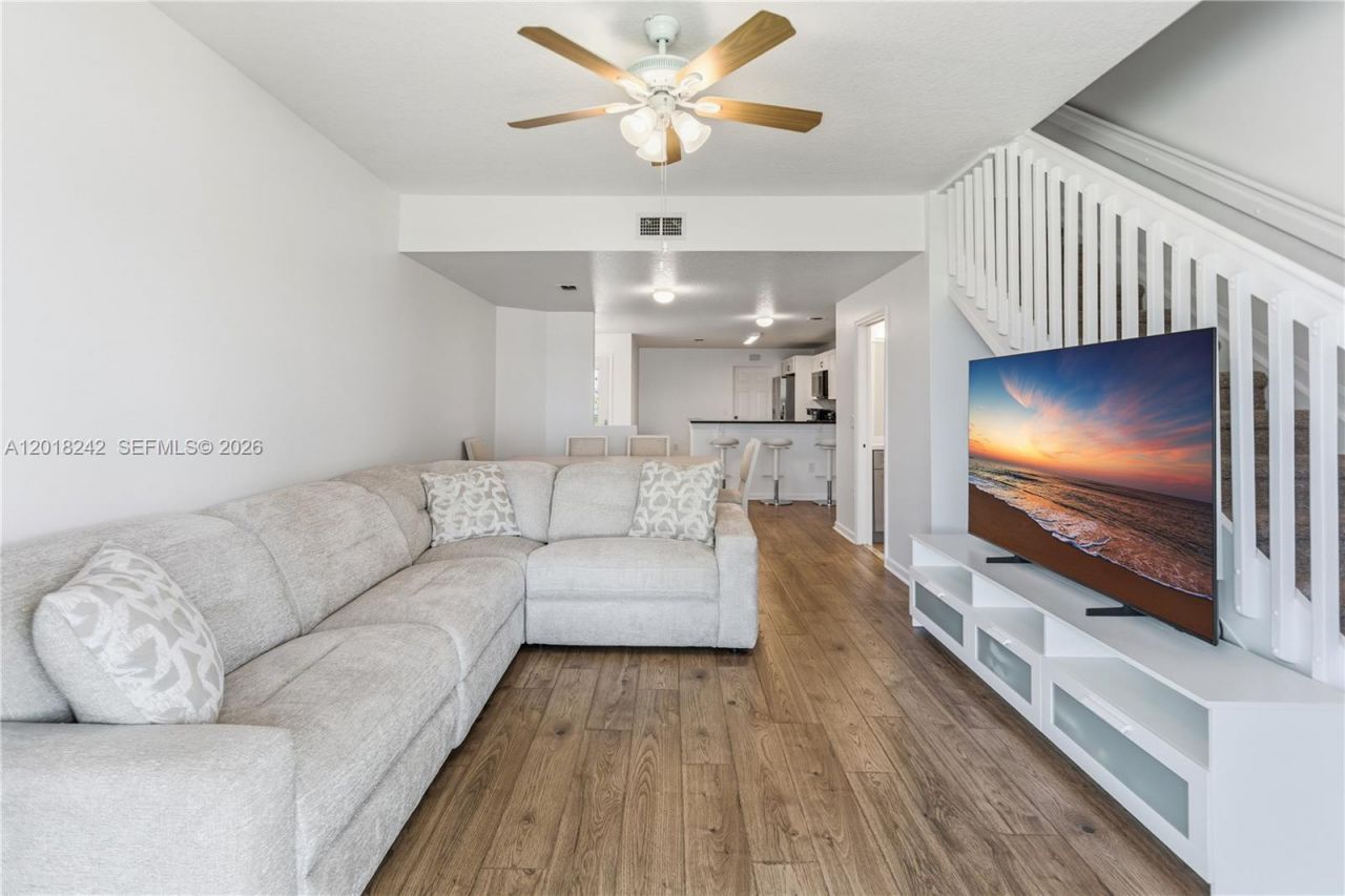 4065 Crystal Lake Dr, Deerfield Beach, FL 33064 Photo