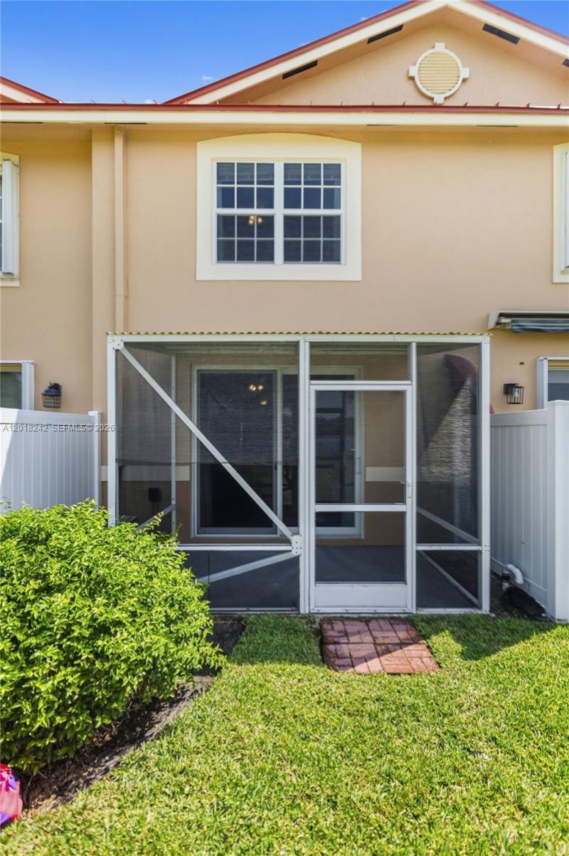 4065 Crystal Lake Dr, Deerfield Beach, FL 33064 Photo