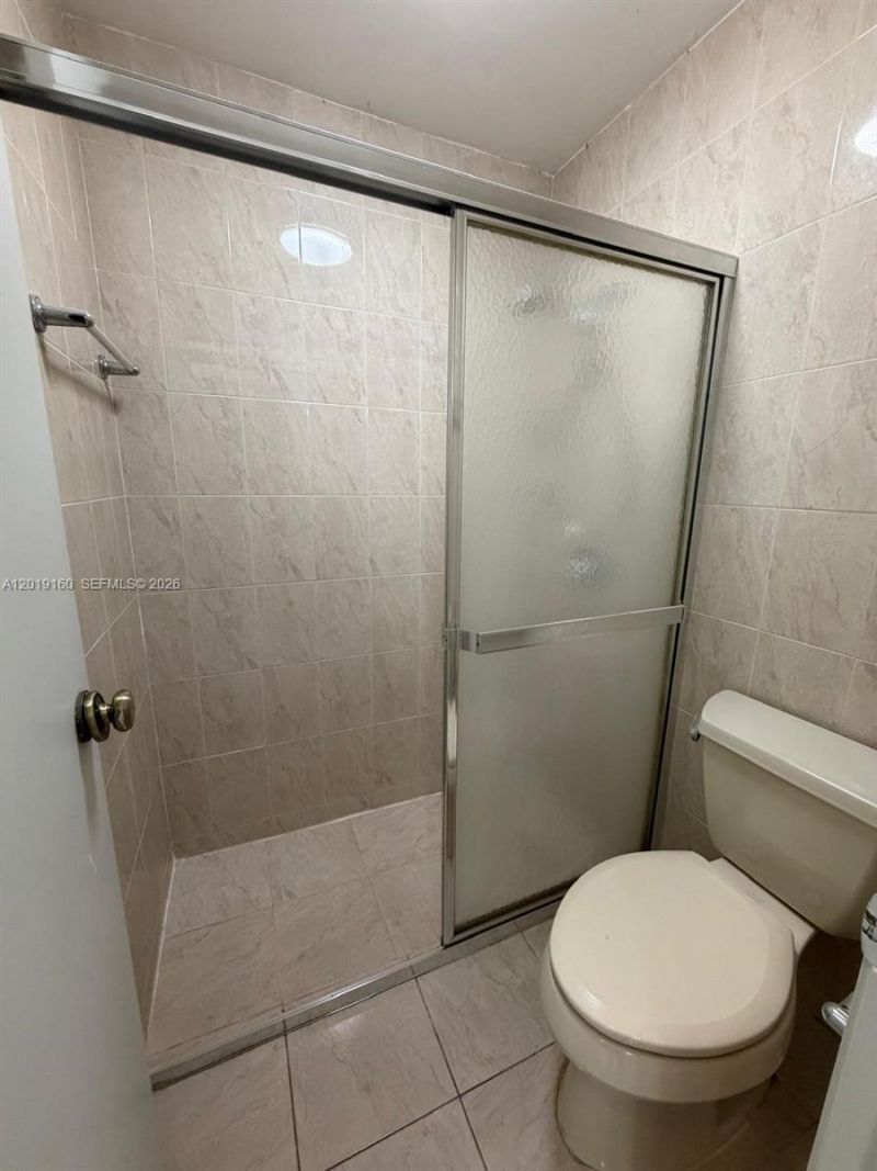6725 NW 188th Ter, Hialeah, FL 33015 Photo