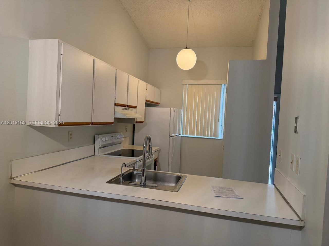 6725 NW 188th Ter, Hialeah, FL 33015 Photo