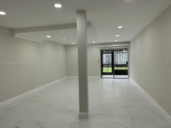 140 NW 87th Ave , Unit G111, Miami, FL 33172