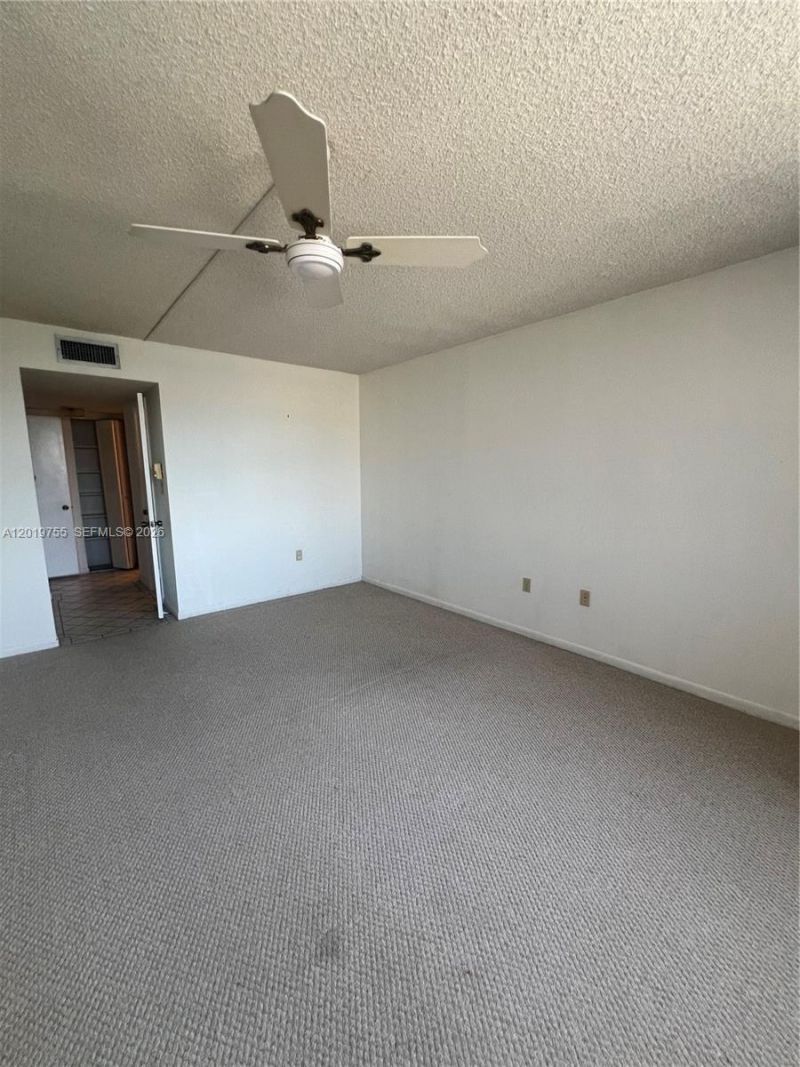2801 NE 183rd St , Unit 405W, Aventura, FL 33160 Photo