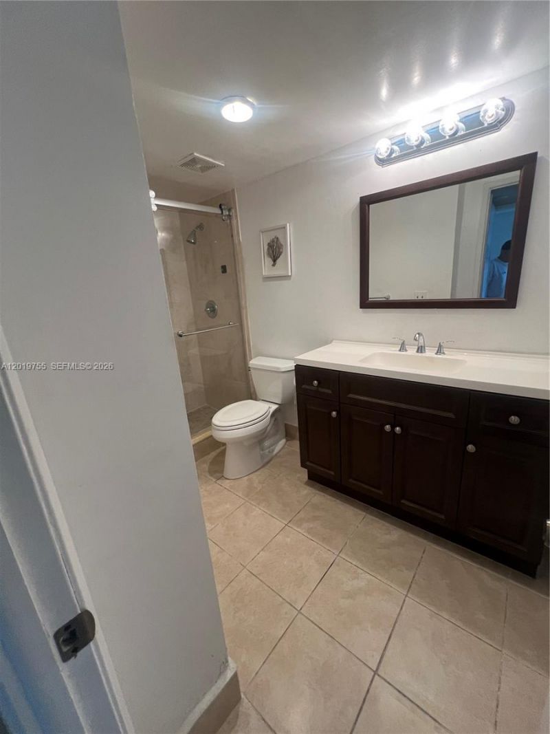 2801 NE 183rd St , Unit 405W, Aventura, FL 33160 Photo