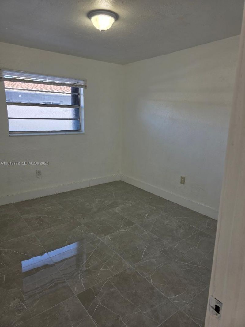 340 W 19th St, Unit 2, Hialeah, FL 33010 Photo