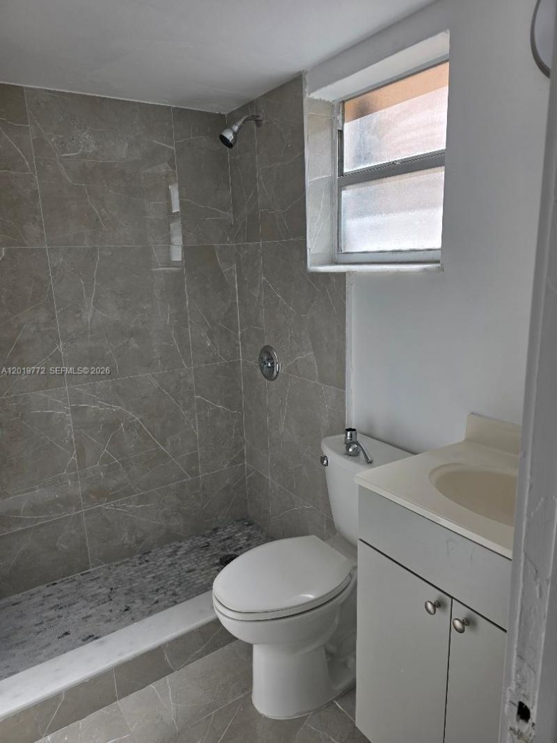 340 W 19th St, Unit 2, Hialeah, FL 33010 Photo
