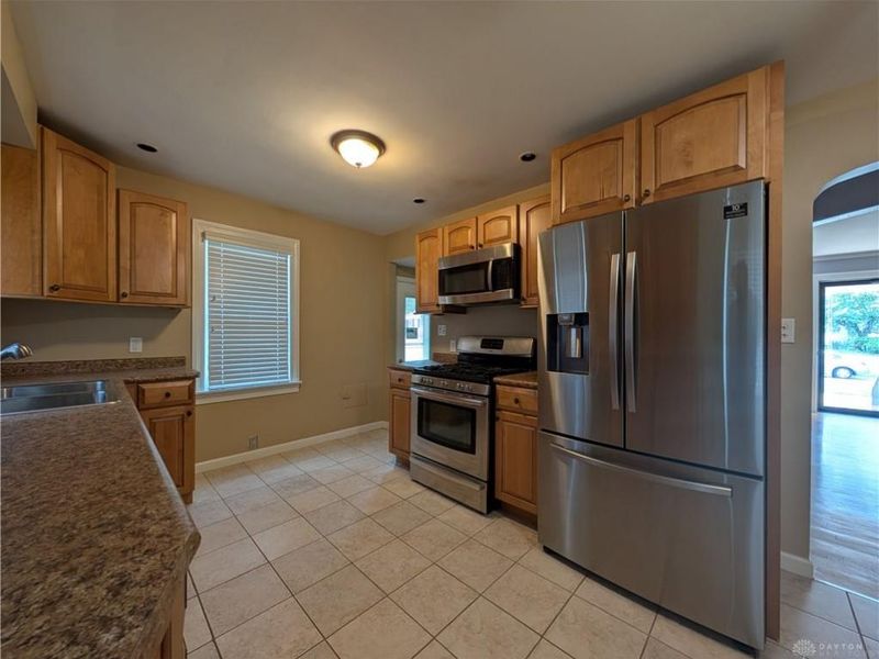 445 Peach Orchard Avenue, Dayton, OH 45419 Photo 10