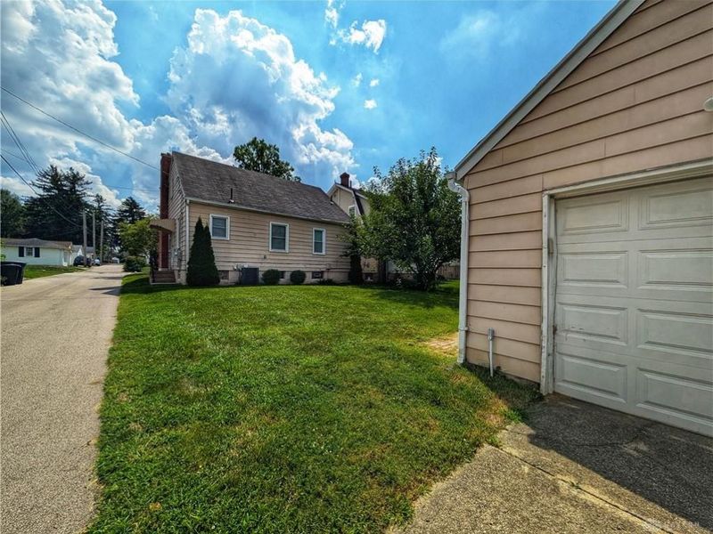 445 Peach Orchard Avenue, Dayton, OH 45419 Photo 18
