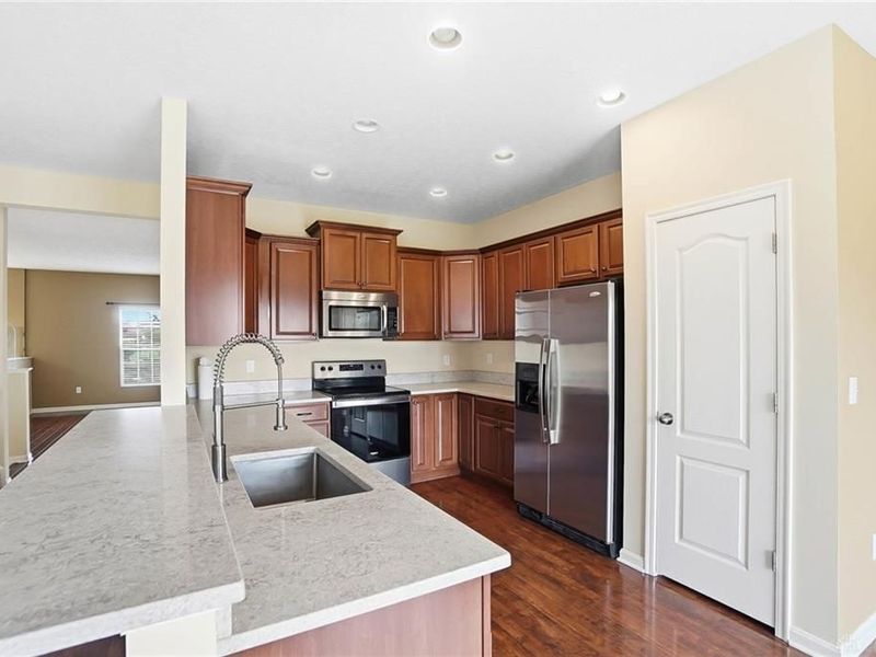 9420 Tahoe Drive, Dayton, OH 45458 Photo 13