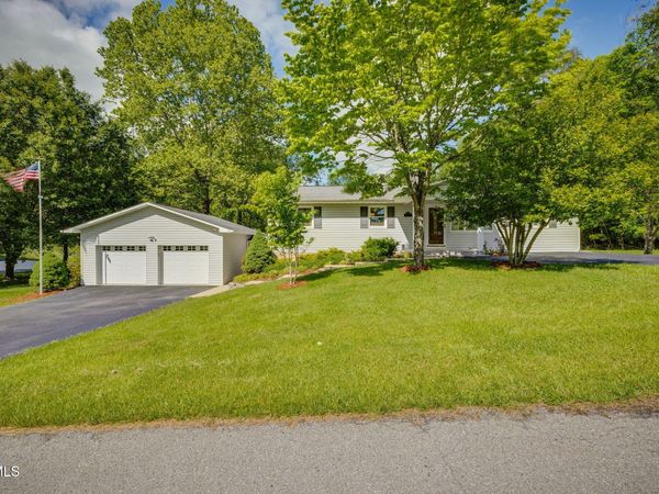 534 Andover Drive, Bristol, VA 24201