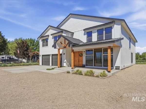 660 3rd Street, Notus, ID 83656