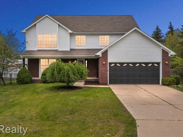 6728 Eckerman Drive, Troy, MI 48085
