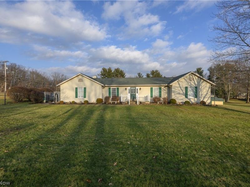 6840 Akron Avenue NW, Canal Fulton, OH 44614 Photo 1