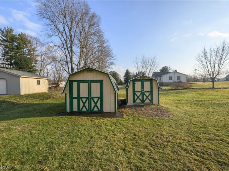 6840 Akron Avenue NW, Canal Fulton, OH 44614 Photo 5