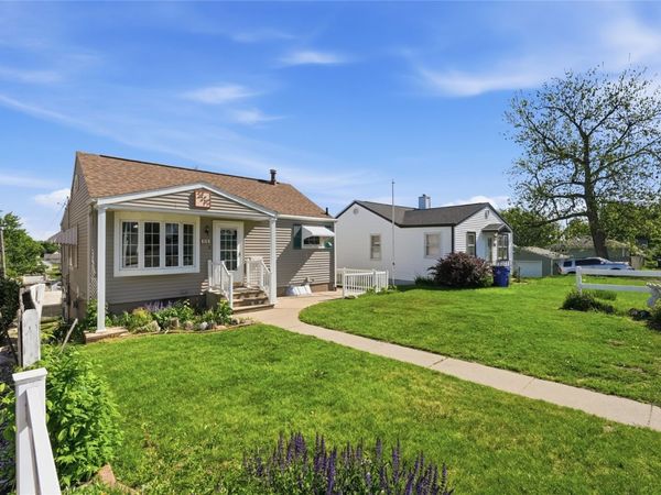 918 22nd Ave SW , Cedar Rapids, IA 52404