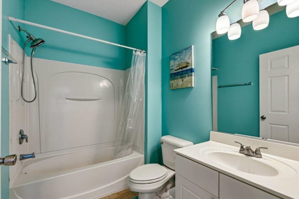 6253 Catalina Dr. Photo 11