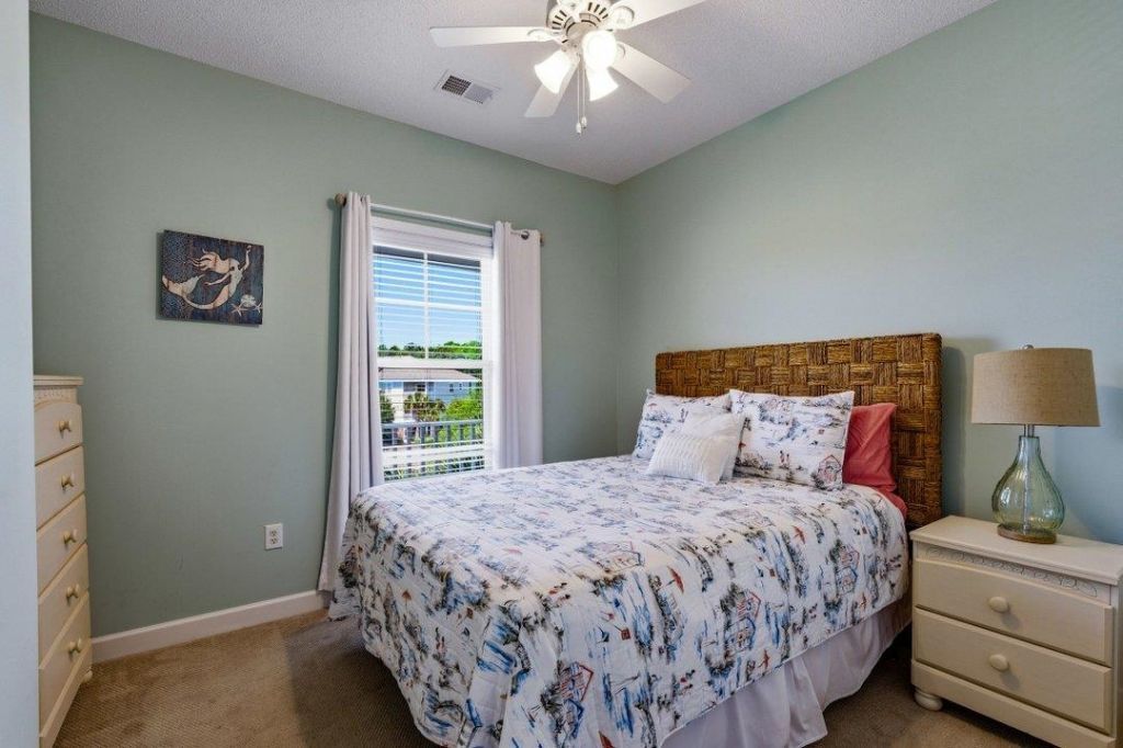 6253 Catalina Dr. Photo 13