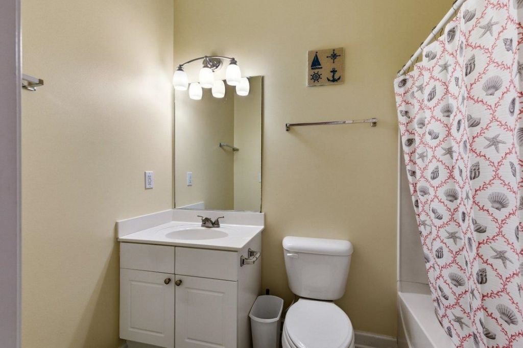 6253 Catalina Dr. Photo 14