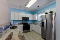 6253 Catalina Dr. photo 4