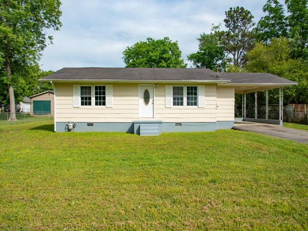 490 Scoggins Street, Summerville, GA 30747