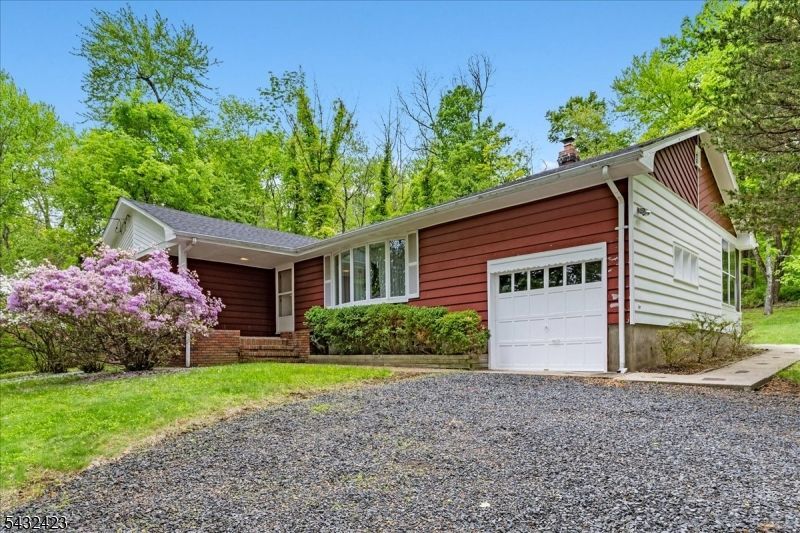 111 E Mountain Rd, Hillsborough, NJ 08844 Main Photo