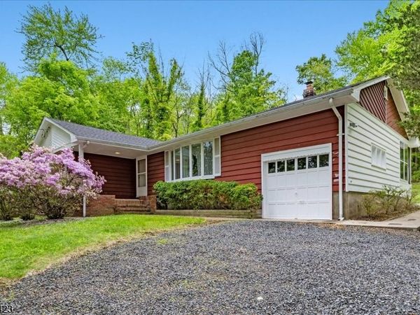 111 E Mountain Rd, Hillsborough, NJ 08844