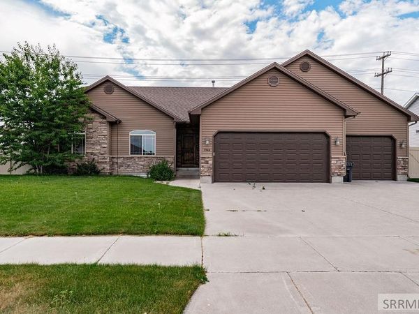 1944 Lexington Avenue, IDAHO FALLS, ID 83404
