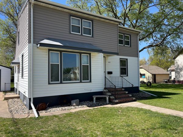 610 Lyon Avenue N, Canby, MN 56220