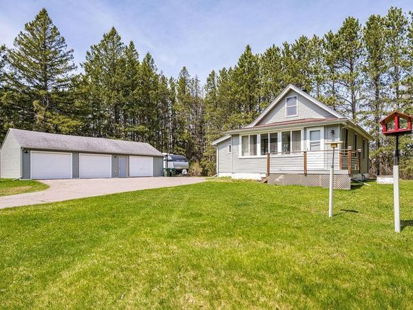 7 North Cloquet Road, Esko, MN 55733