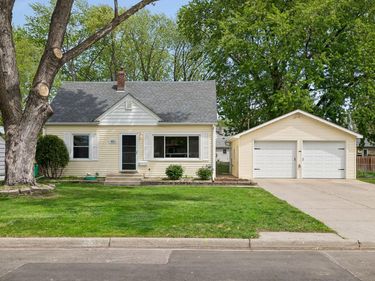 8115 1st Avenue S, Bloomington, MN 55420
