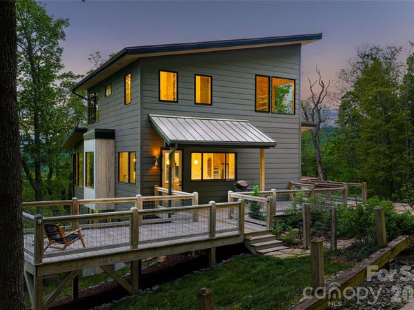 77A Mcintyre Drive, Asheville, NC 28803