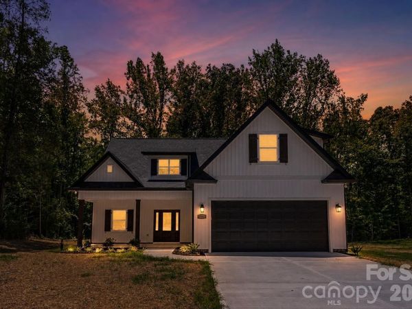 5005 Oconee Drive , Stanley, NC 28164