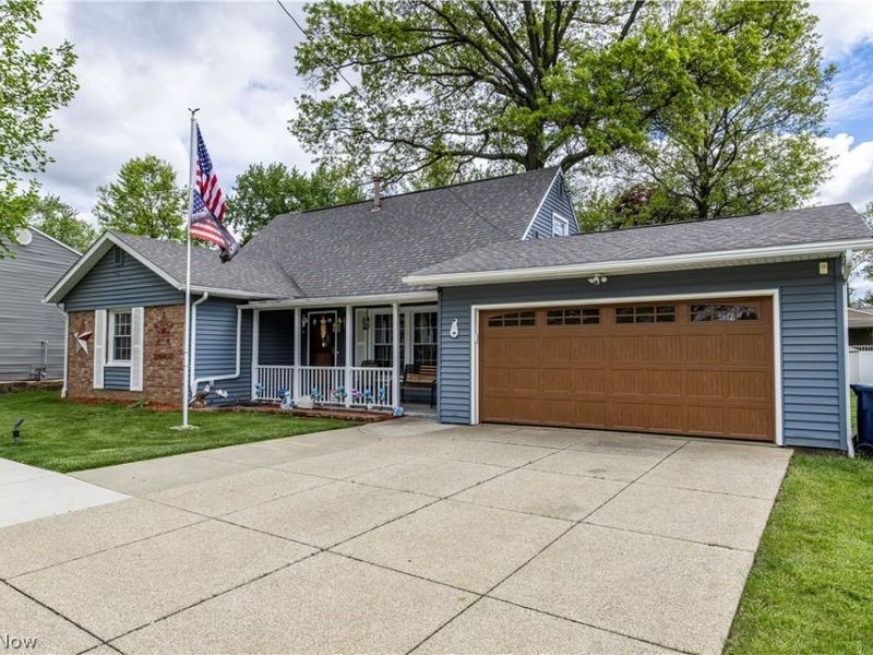 537 Eric Drive, Tallmadge, OH 44278 Photo 3