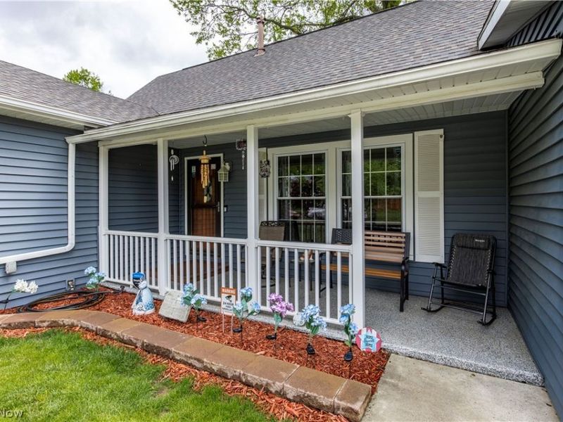537 Eric Drive, Tallmadge, OH 44278 Photo 5