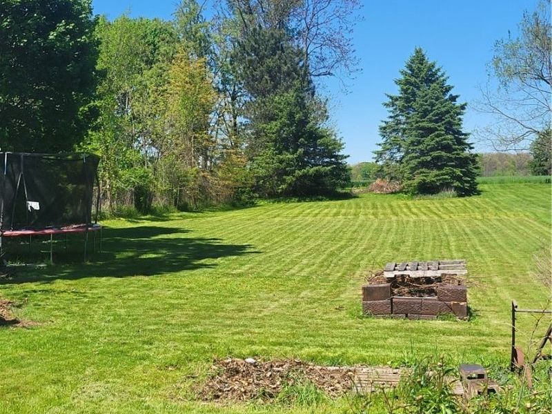 349 W Maple Street, Hartville, OH 44632 Photo 16