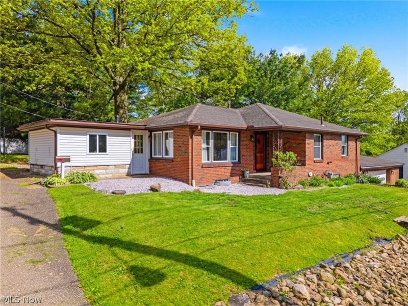 330 Tuscarawas Street NE, Navarre, OH 44662 Photo 2