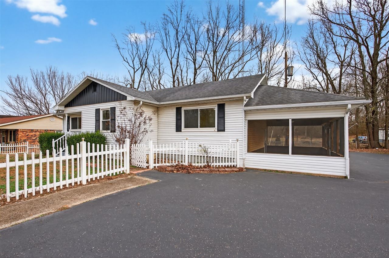 508 W Mose Rager Boulevard , Drakesboro, KY 42337 Main Photo