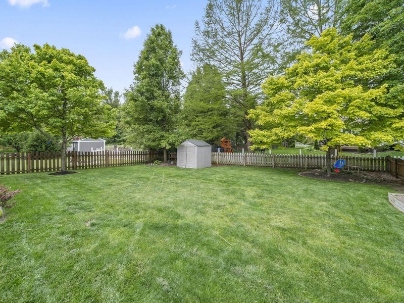 965 Thornapple Grove , Galloway, OH 43119 Photo 32