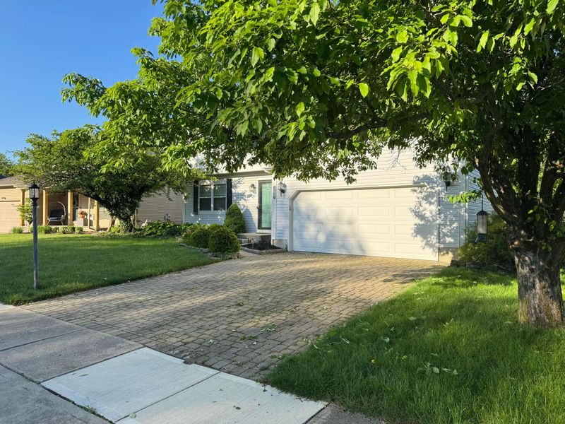 775 Ashford Glen Drive, Columbus, OH 43230 Photo 3