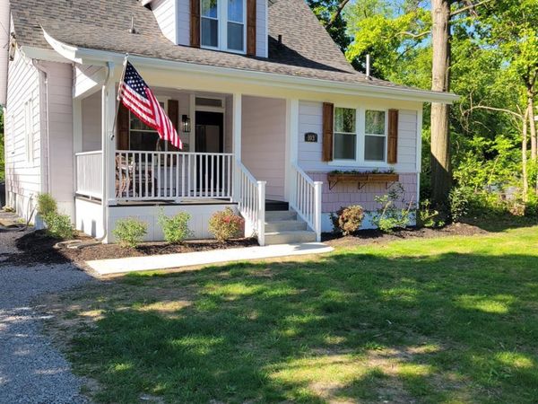 103 W Sharon Road, Glendale, OH 45246