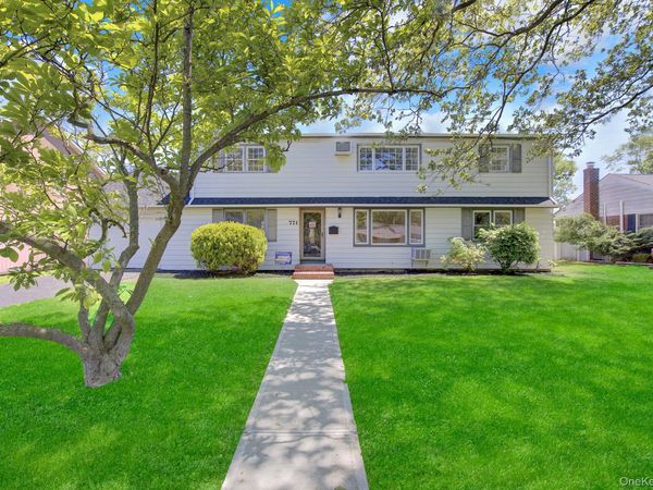 771 Maple Place , West Hempstead, NY 11552