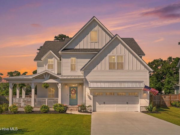 35 Bowman Field Circle , Hampstead, NC 28443