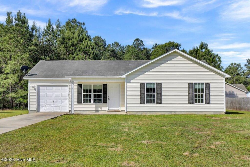 174 Ashbury Park Lane, Richlands, NC 28574 Main Photo