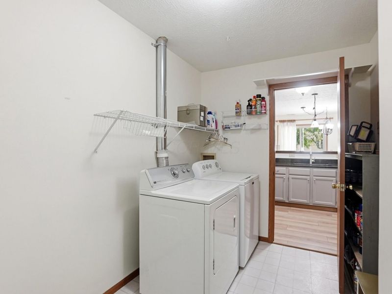 3700 Charlemonte Way, Unit 5, Canal Winchester, OH 43110 Photo 14