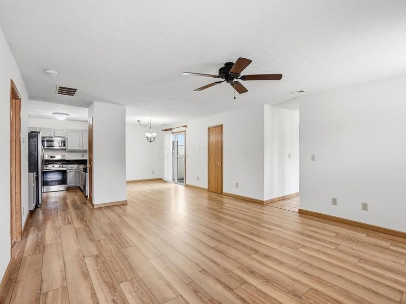 3700 Charlemonte Way, Unit 5, Canal Winchester, OH 43110 Photo 5