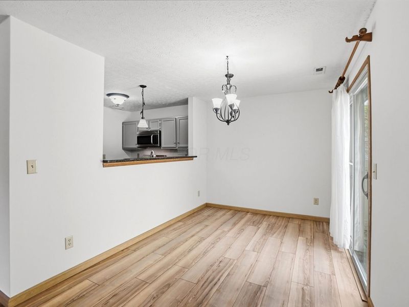 3700 Charlemonte Way, Unit 5, Canal Winchester, OH 43110 Photo 6