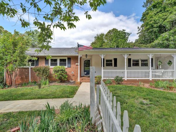 63 Dogwood LN, Troutville, VA 24175