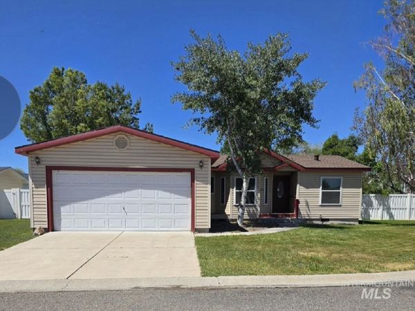 2011 Palace Place, Heyburn, ID 83336