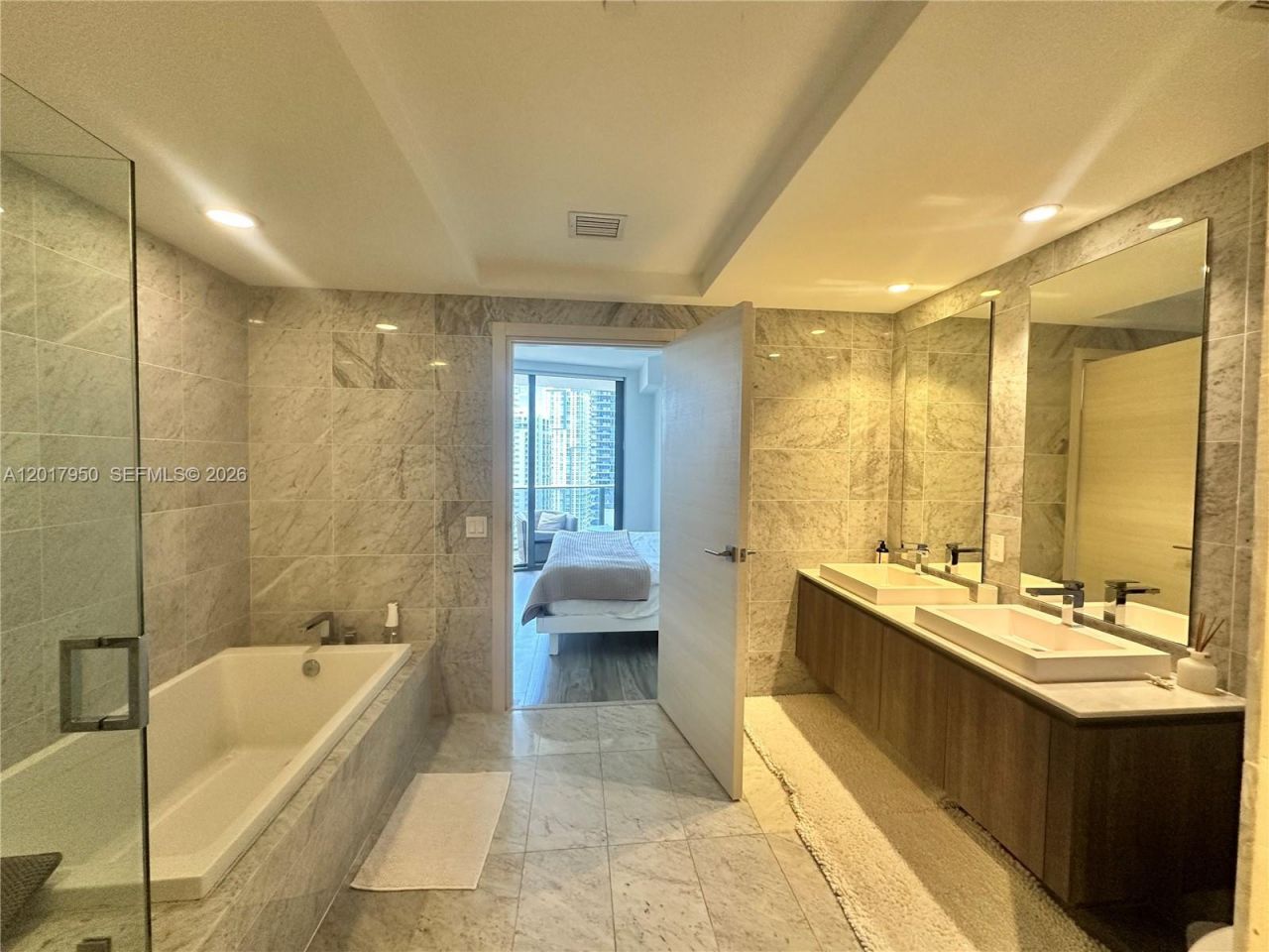 801 S Miami Ave , Unit 2804, Miami, FL 33130 Photo